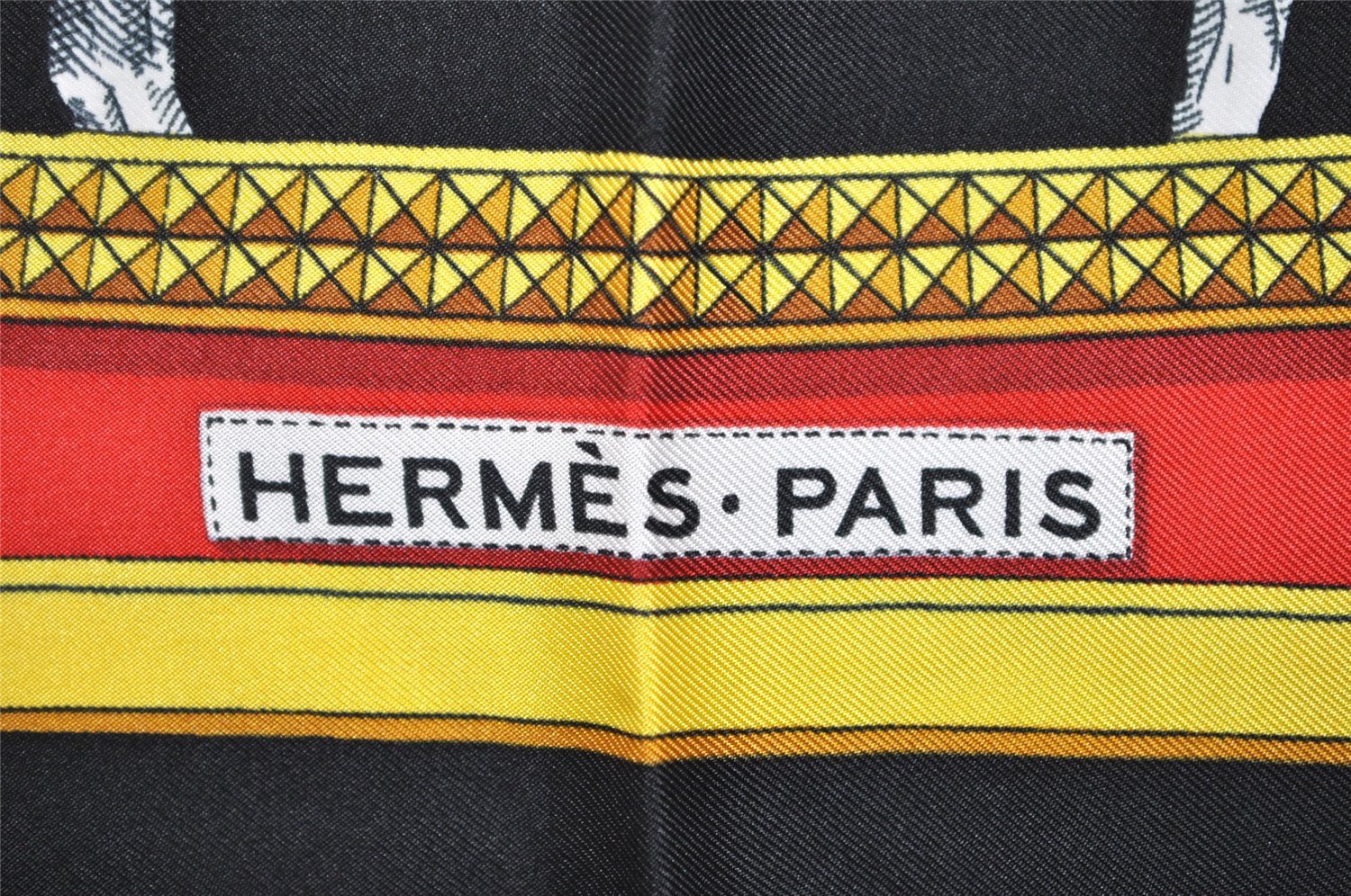 Authentic HERMES Carre 90 Scarf 