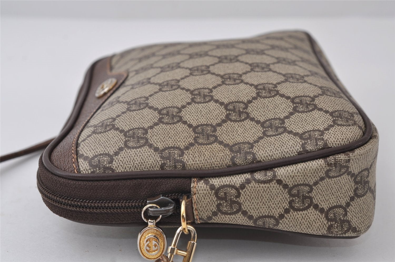 Authentic GUCCI Shoulder Cross Body Bag Purse GG PVC Leather Brown 0234J