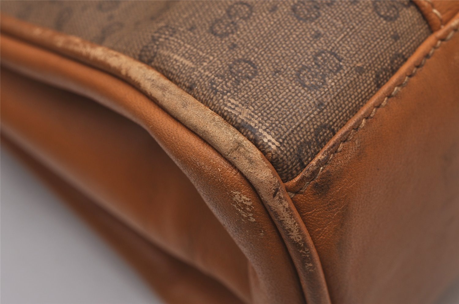 Authentic GUCCI Vintage Micro GG PVC Leather Shoulder Hand Bag Brown 0236J