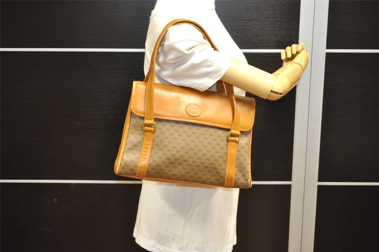 Authentic GUCCI Vintage Micro GG PVC Leather Shoulder Hand Bag Brown 0236J