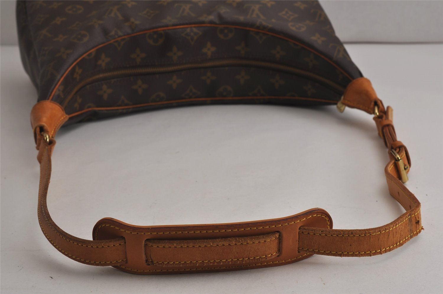 Authentic Louis Vuitton Monogram Boulogne 35 Shoulder Cross Bag M51260 LV 0236K