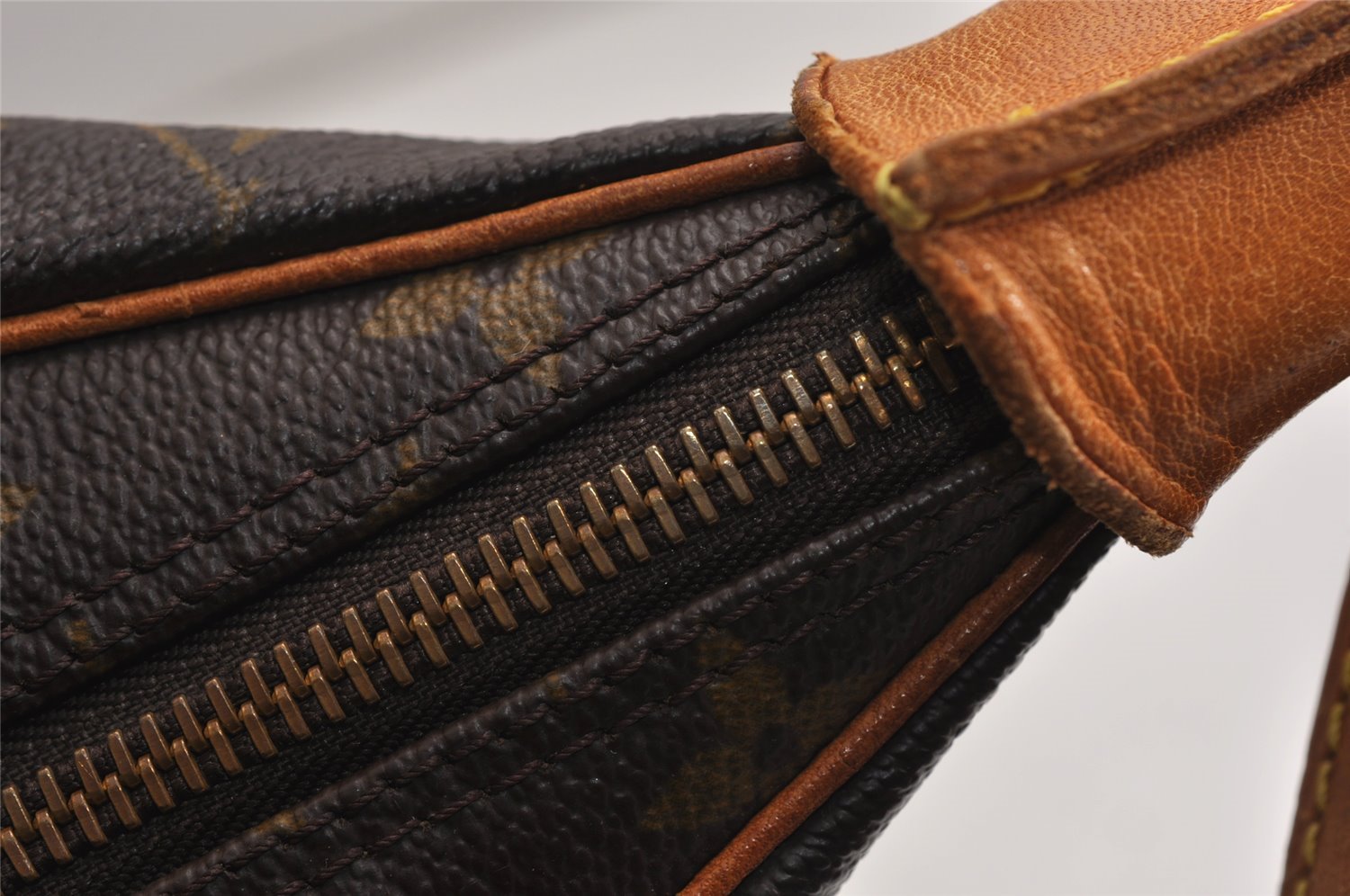 Authentic Louis Vuitton Monogram Boulogne 35 Shoulder Cross Bag M51260 LV 0236K