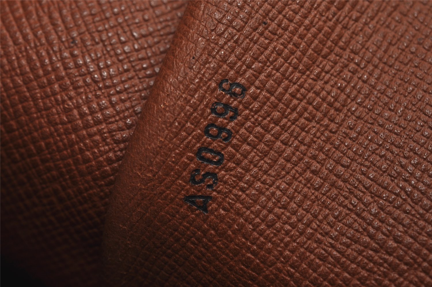 Authentic Louis Vuitton Monogram Boulogne 35 Shoulder Cross Bag M51260 LV 0236K