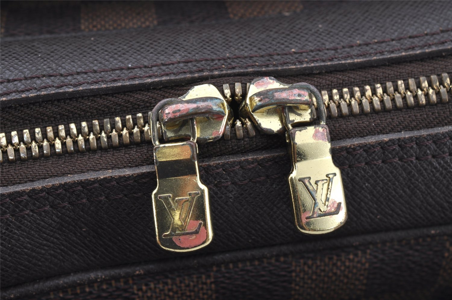 Authentic Louis Vuitton Damier Triana Hand Bag Purse N51155 LV 0242J