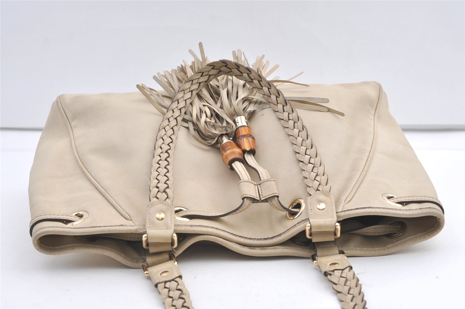 Authentic GUCCI Bamboo Shoulder Tote Drawstring Bag Leather 170582 White 0244K