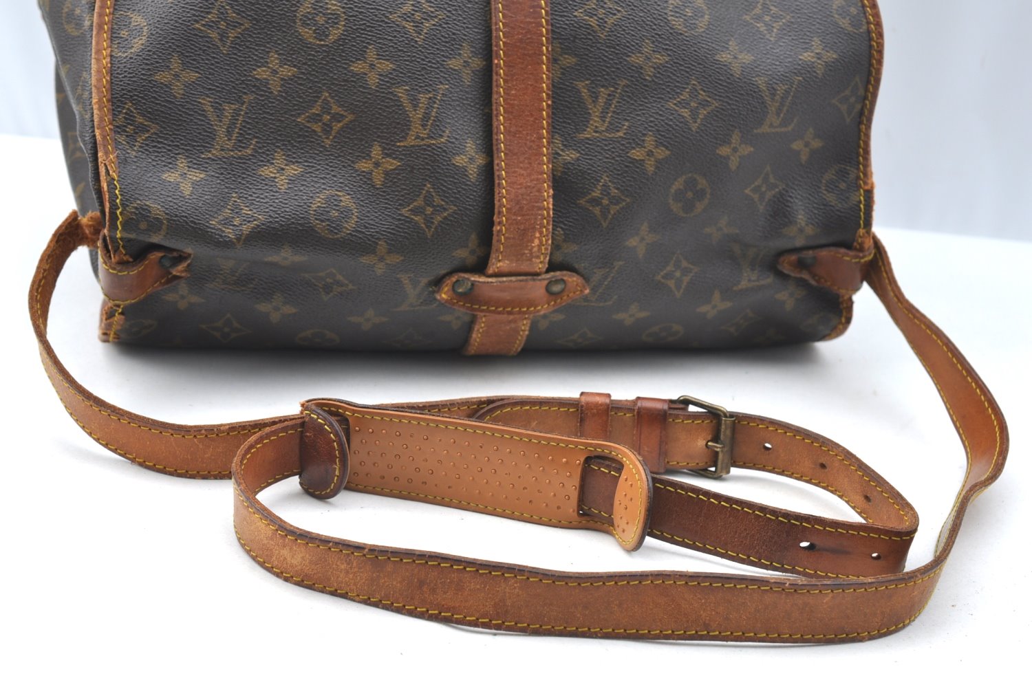 Authentic Louis Vuitton Monogram Saumur 35 Shoulder Cross Bag M42254 LV 0245H