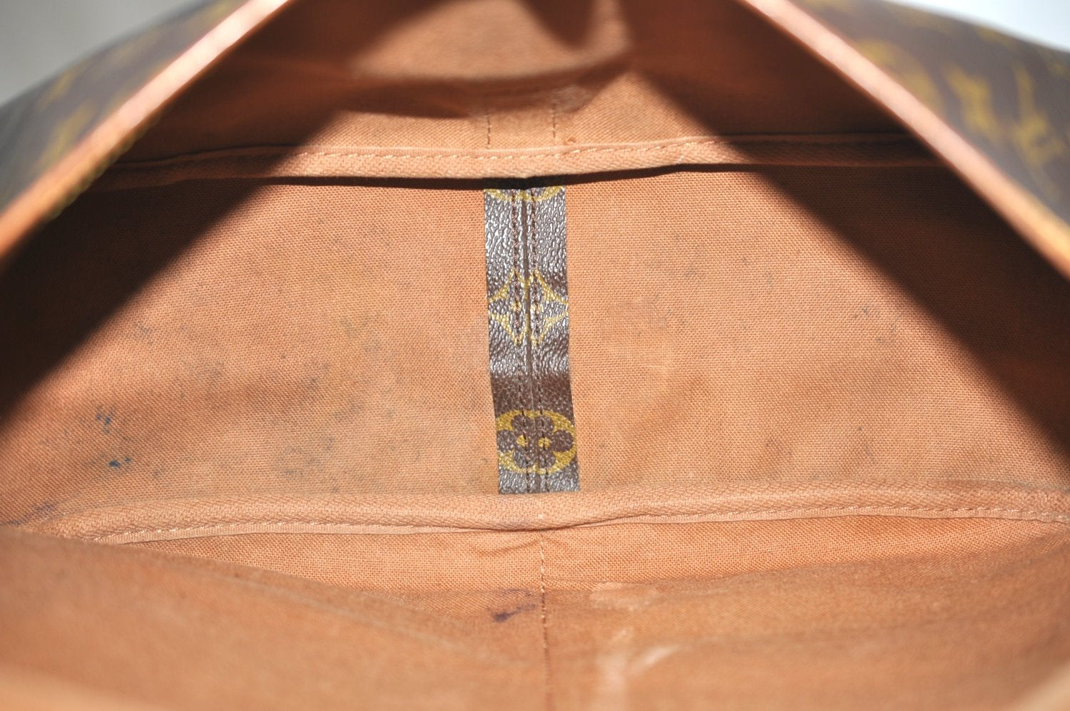 Authentic Louis Vuitton Monogram Saumur 35 Shoulder Cross Bag M42254 LV 0245H