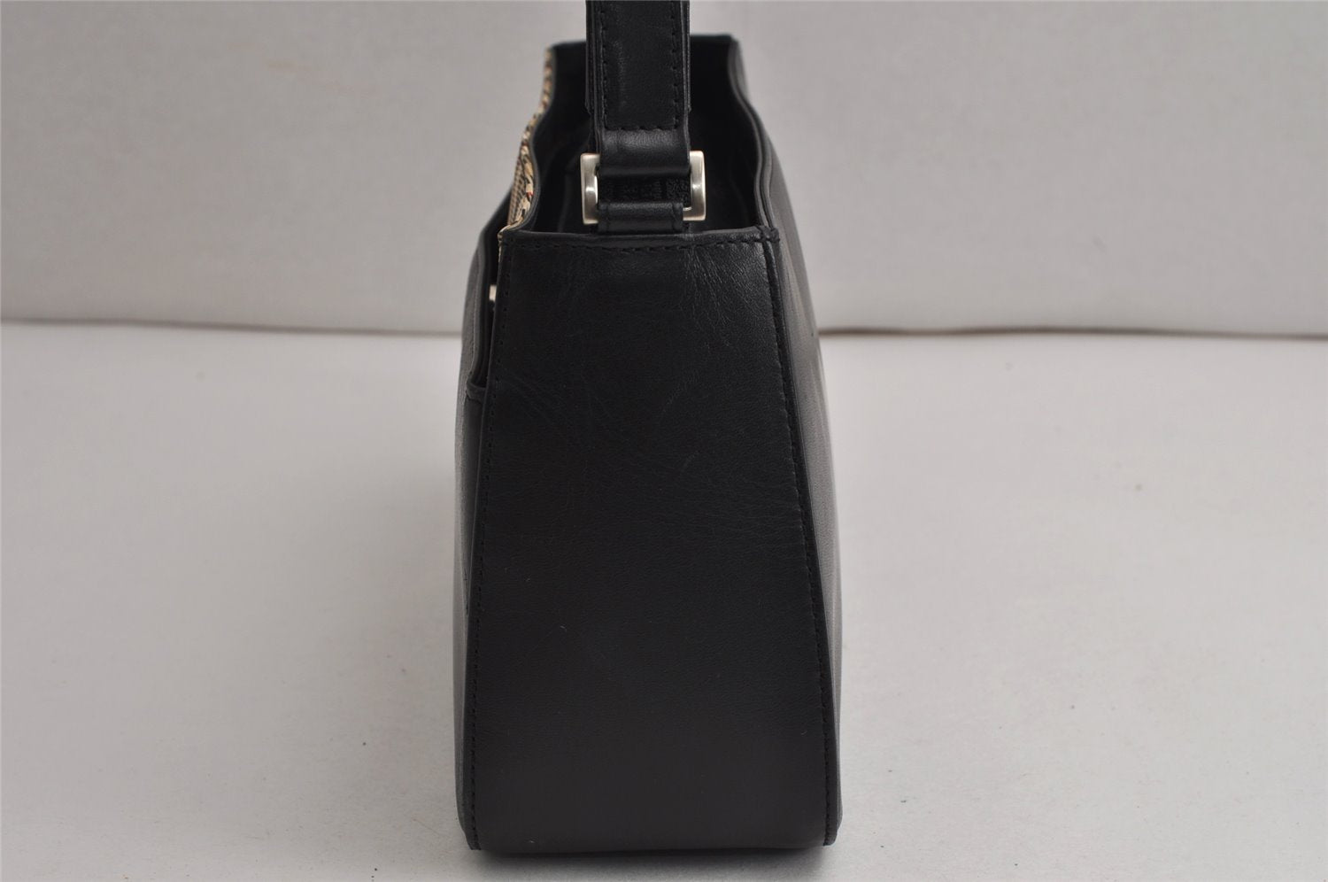 Authentic BURBERRY Nova Check Shoulder Hand Bag Purse Leather Black 0246K