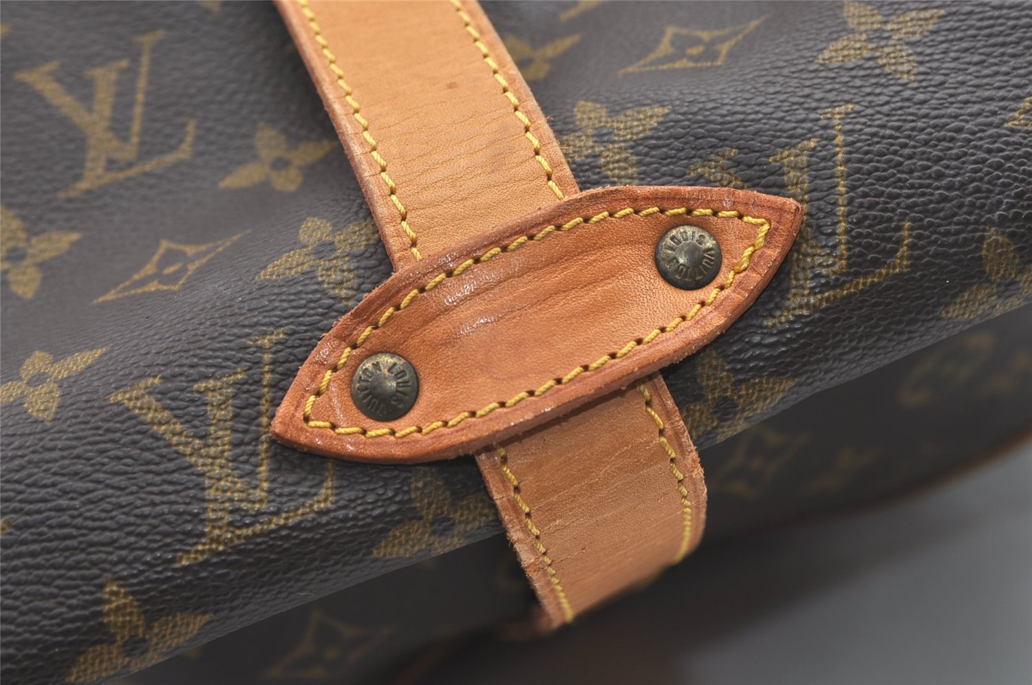Authentic Louis Vuitton Monogram Saumur 35 Shoulder Cross Bag M42254 LV 0247K