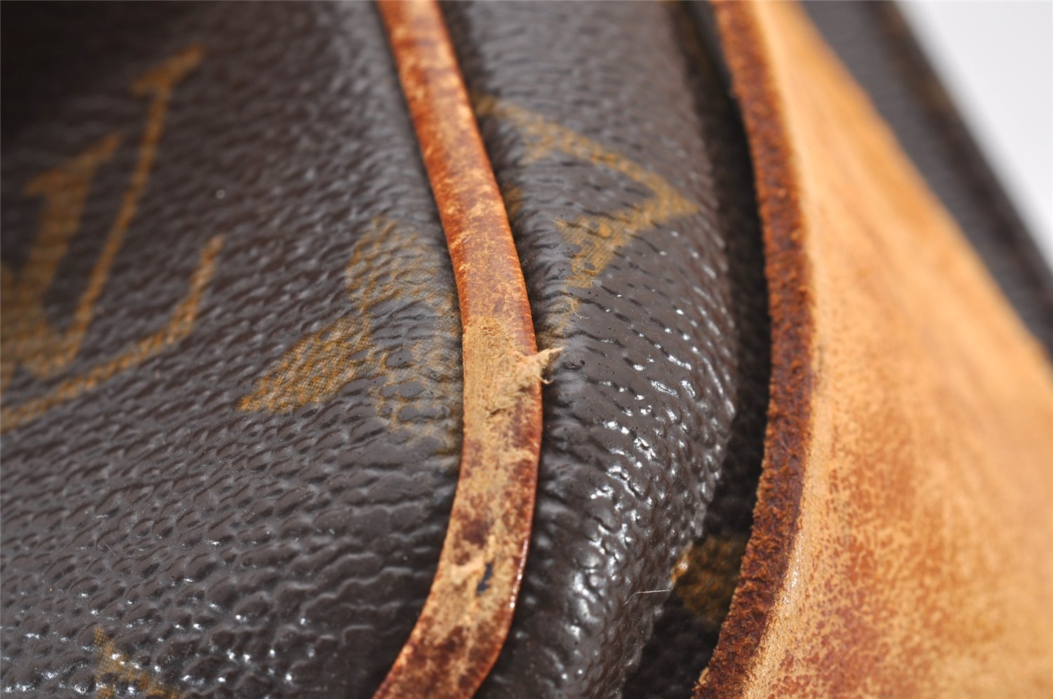 Authentic Louis Vuitton Monogram Cartouchiere MM M51253 Shoulder Cross Bag 0248J