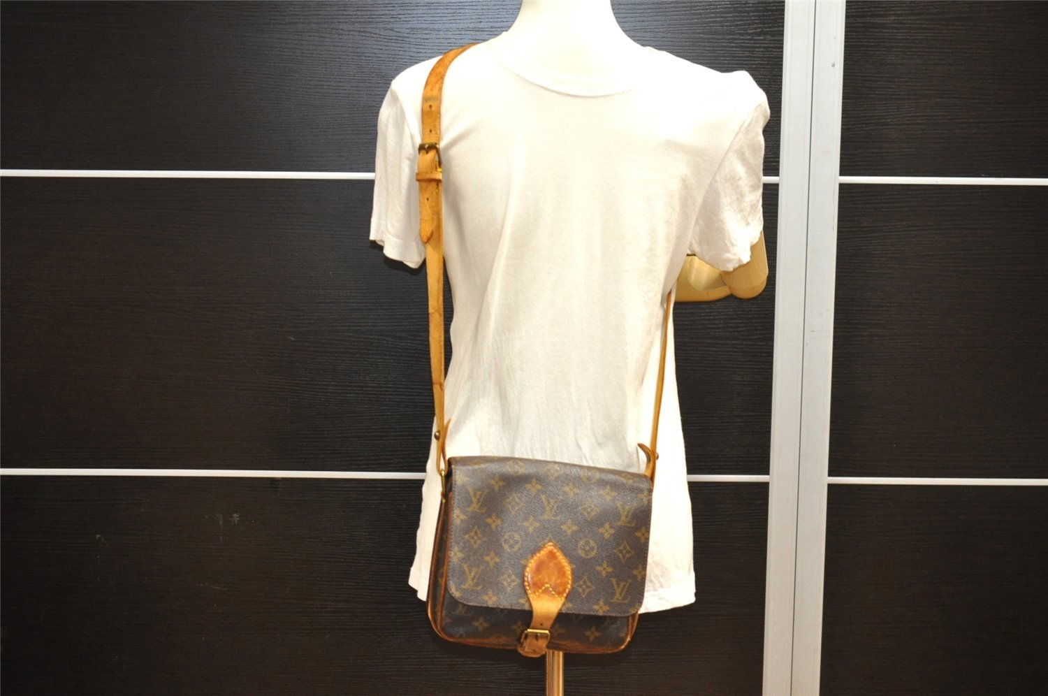 Authentic Louis Vuitton Monogram Cartouchiere MM M51253 Shoulder Cross Bag 0248J