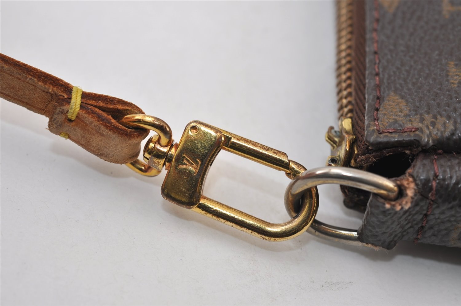 Authentic Louis Vuitton Monogram Pochette Accessoires Pouch M51980 LV Junk 0256J