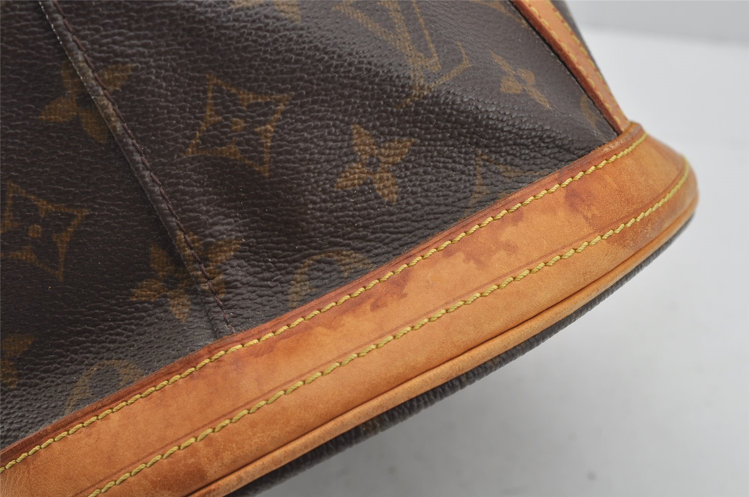 Authentic Louis Vuitton Monogram Bucket GM Shoulder Tote Bag M42236 Junk 0260J