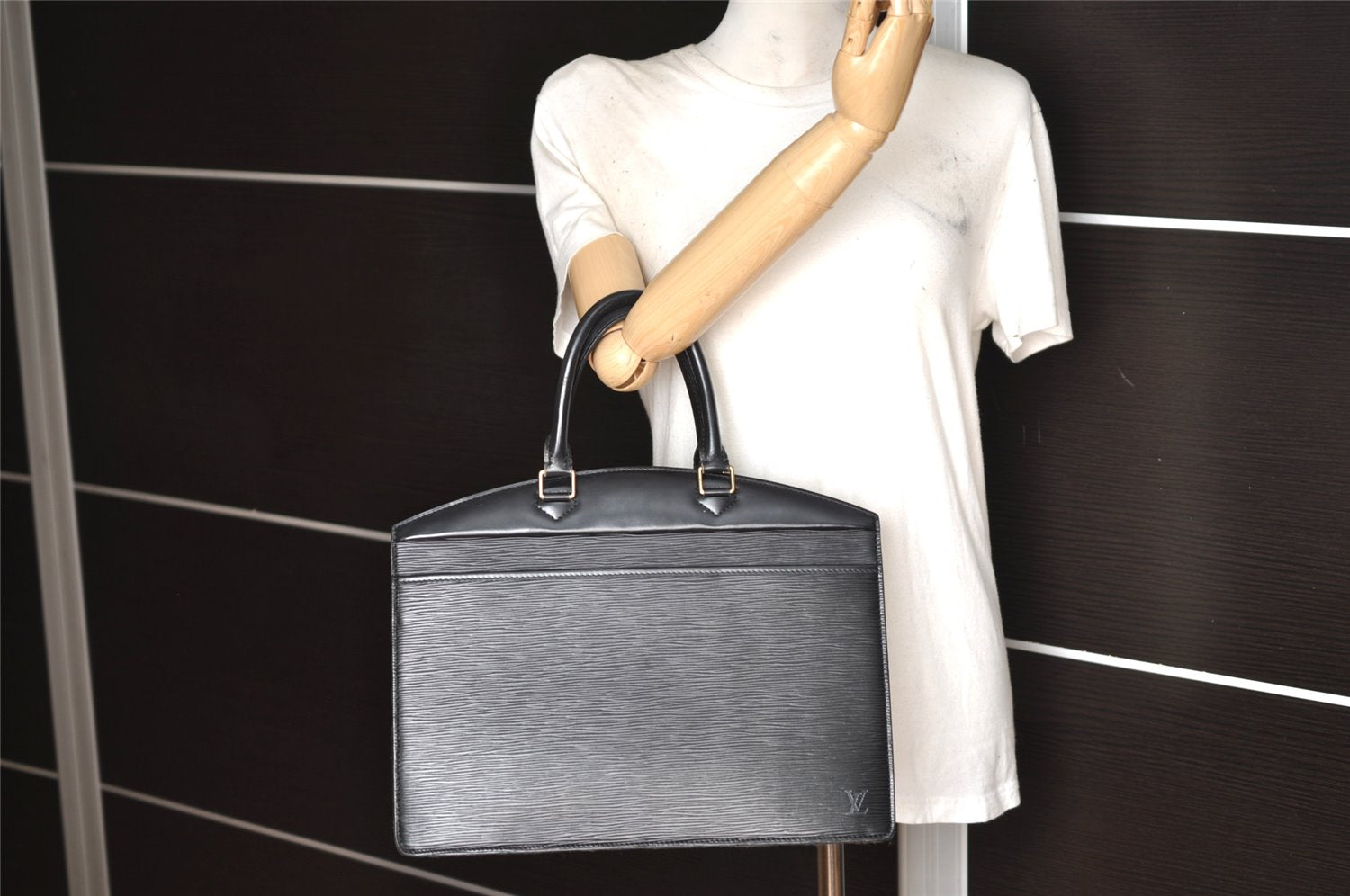 Authentic Louis Vuitton Epi Riviera Hand Bag Black M48182 LV Junk 0260K