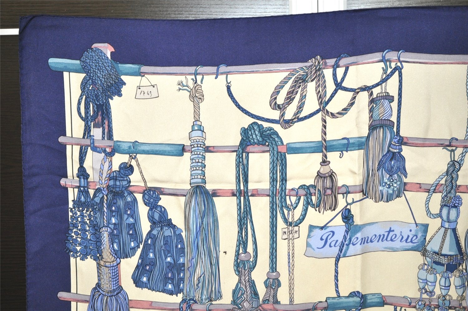 Authentic HERMES Carre 90 Scarf 