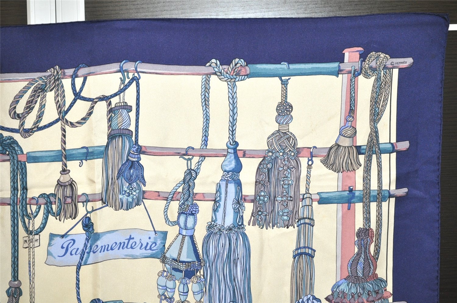 Authentic HERMES Carre 90 Scarf 