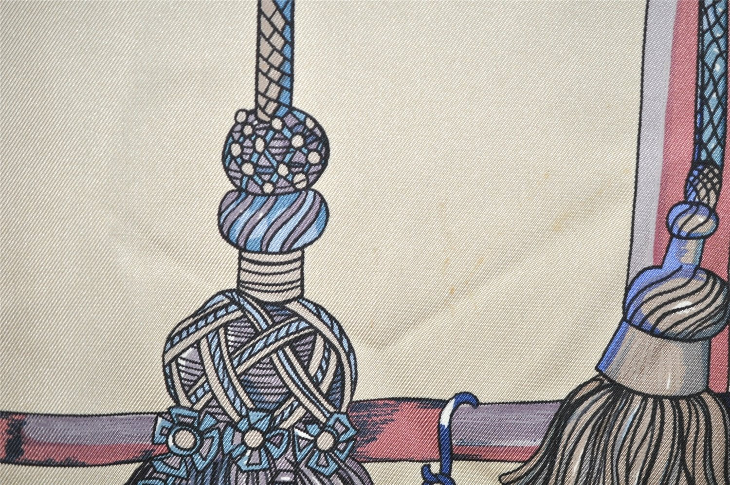 Authentic HERMES Carre 90 Scarf 