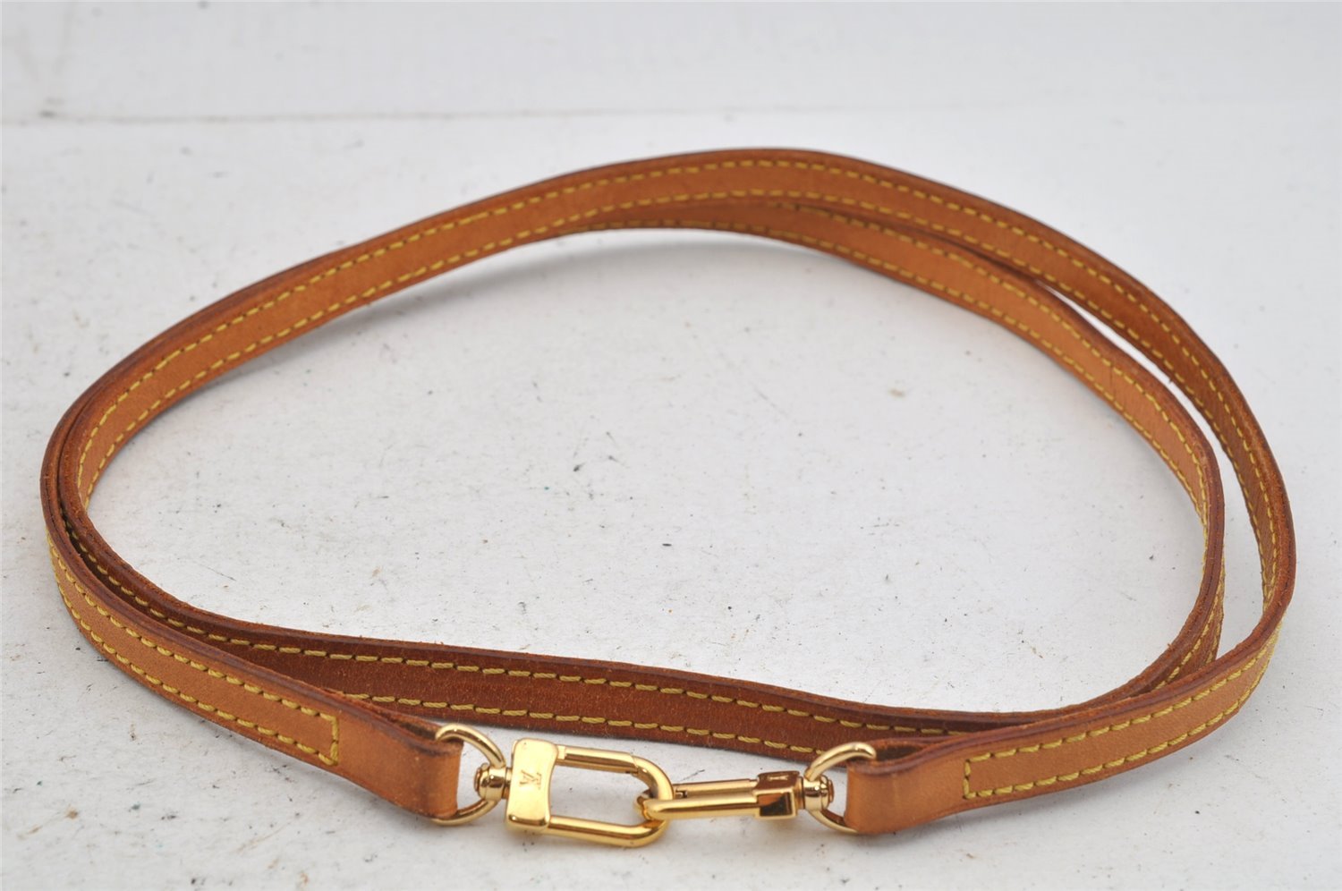 Authentic Louis Vuitton Leather Shoulder Strap Beige 46.3