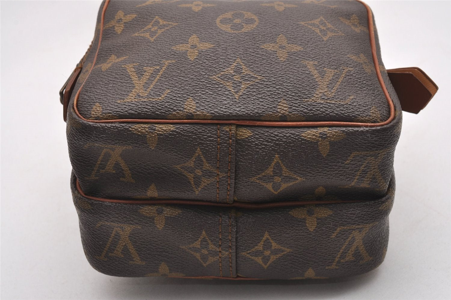 Authentic Louis Vuitton Monogram Amazone Shoulder Cross Body Bag Old Model 0271J