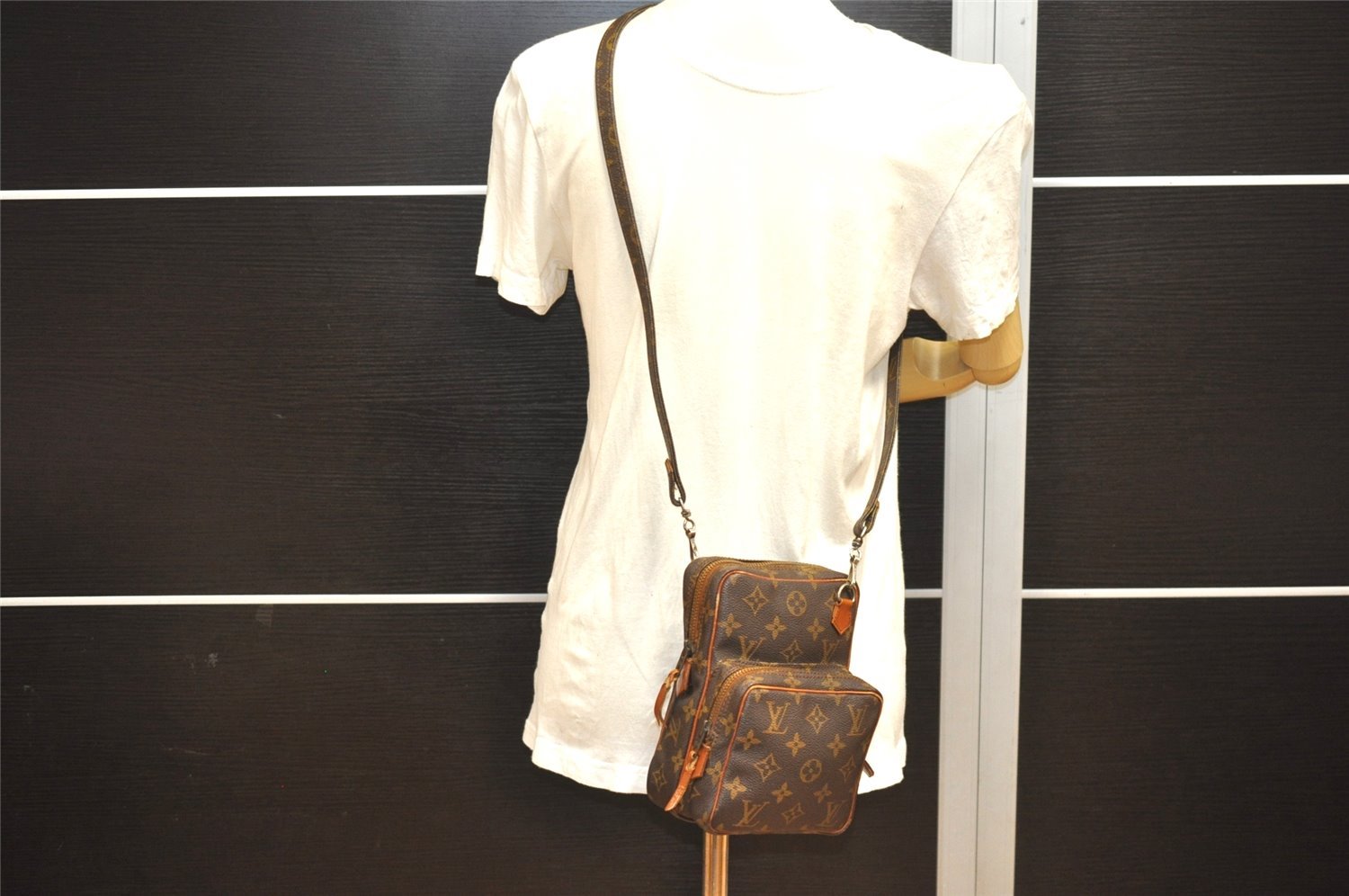 Authentic Louis Vuitton Monogram Amazone Shoulder Cross Body Bag Old Model 0271J