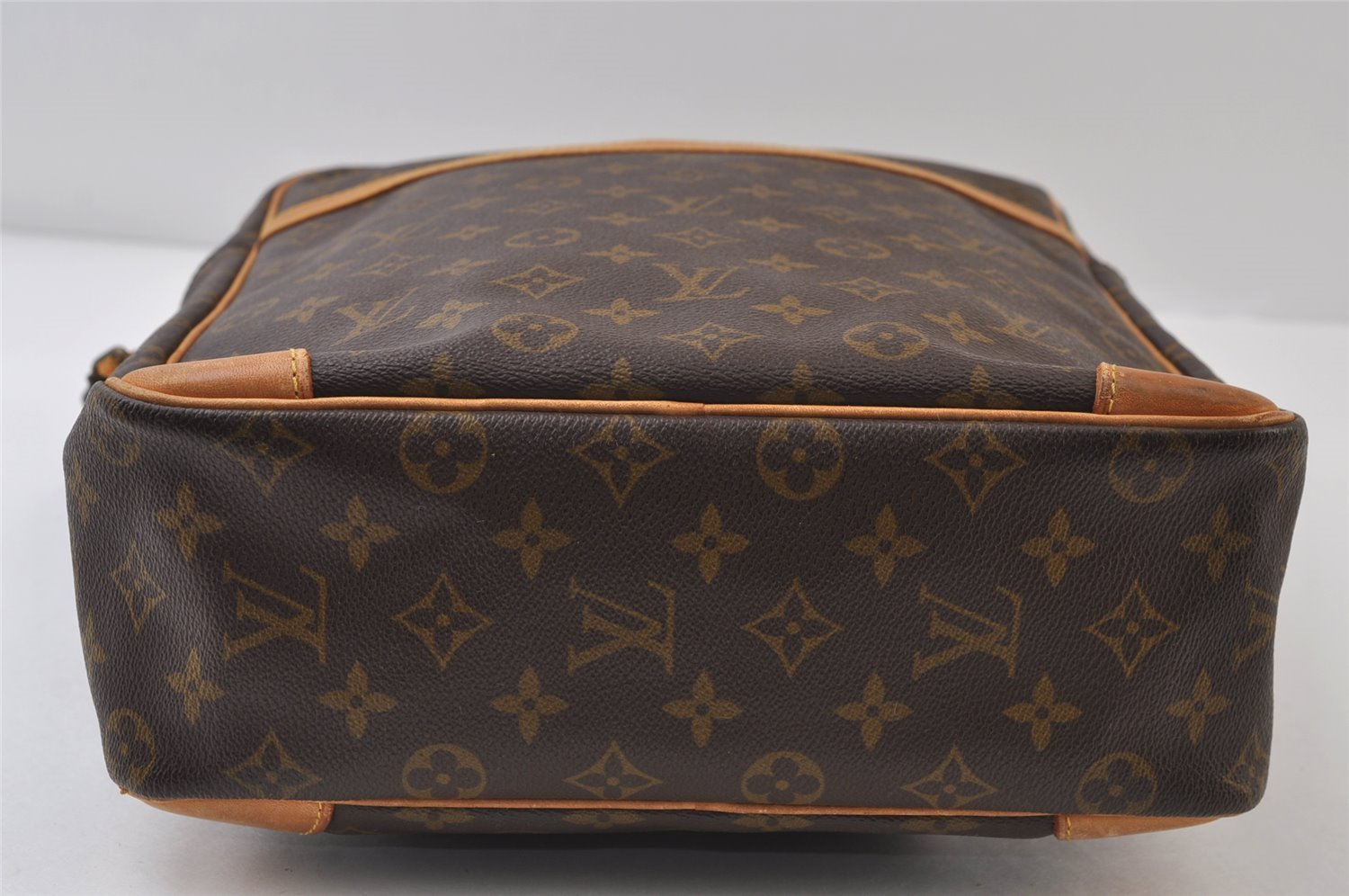 Authentic Louis Vuitton Monogram Danube 28 Shoulder Cross Body Bag Junk 0277J