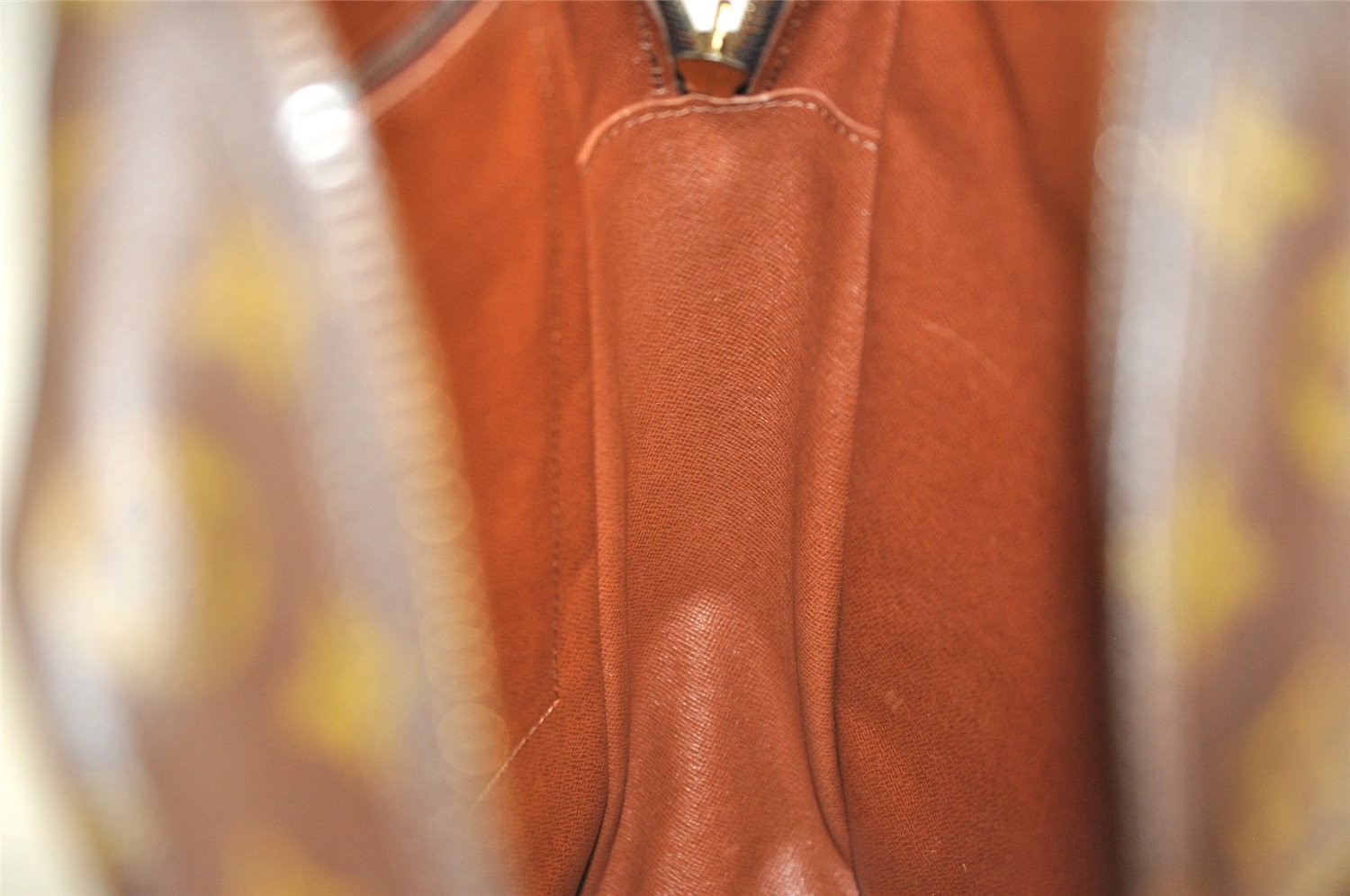 Authentic Louis Vuitton Monogram Danube 28 Shoulder Cross Body Bag Junk 0277J