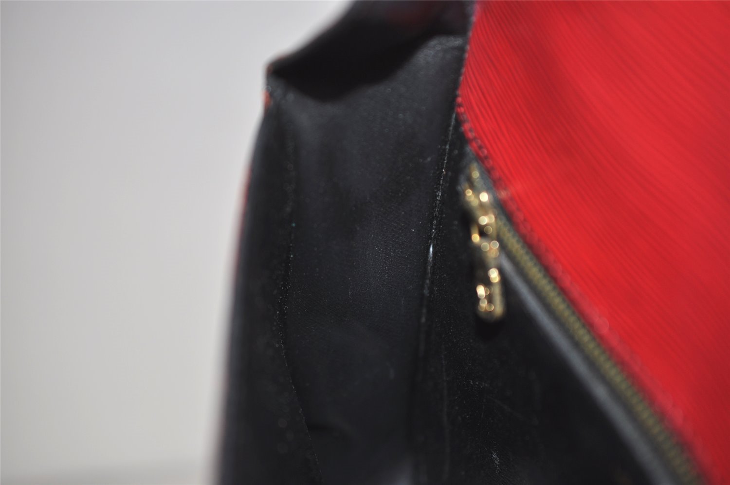 Auth Louis Vuitton Epi Saint Cloud GM Shoulder Cross Bag Red M52197 LV 0278J