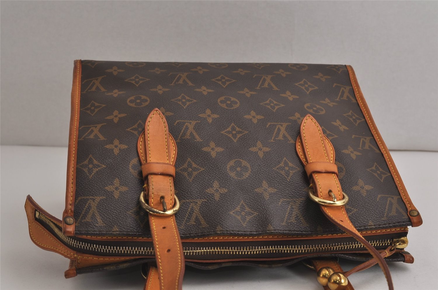 Authentic Louis Vuitton Monogram Popincourt Haut Shoulder Bag M40007 LV 0279K