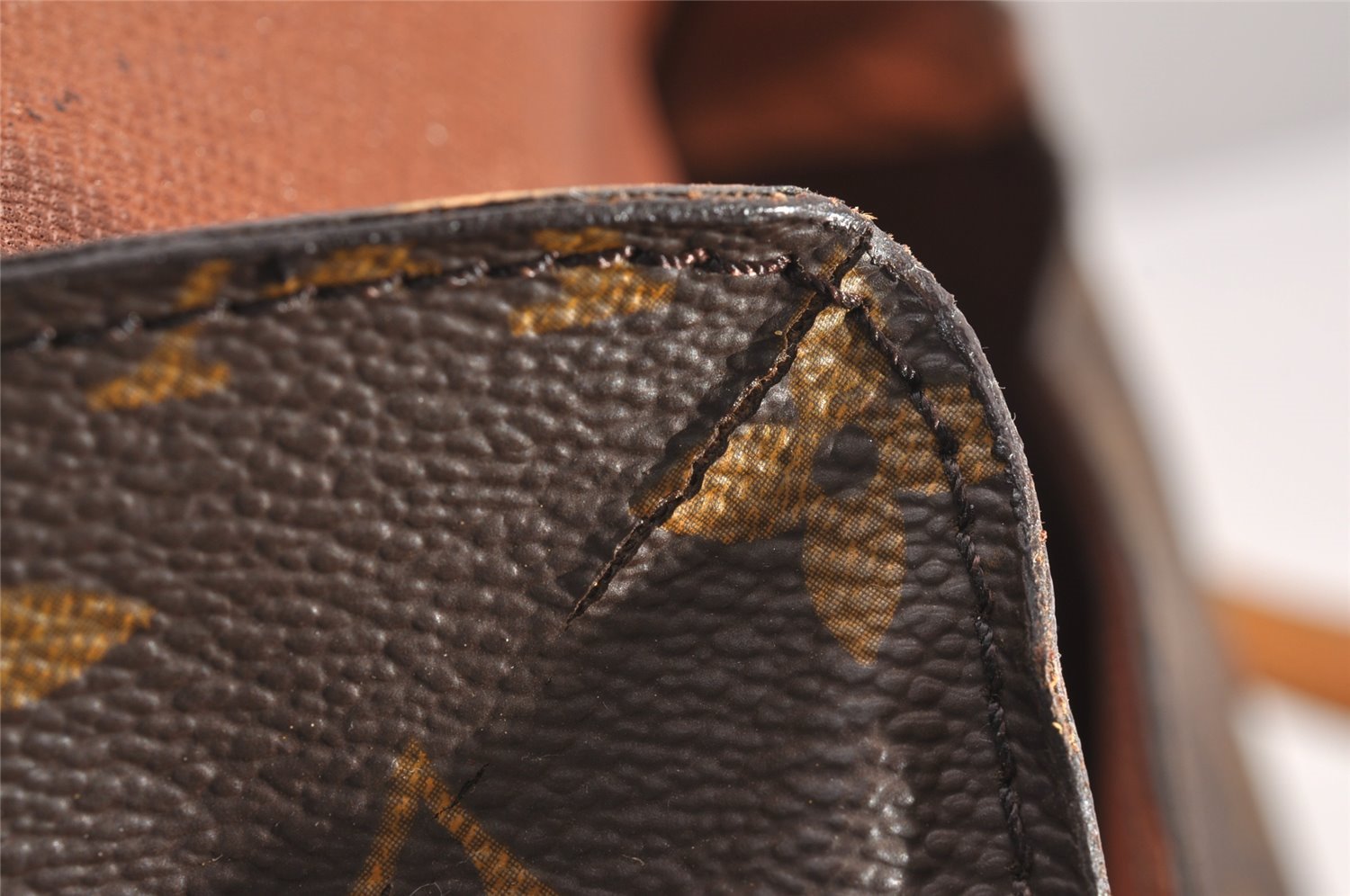 Authentic Louis Vuitton Monogram Saint Cloud GM M51242 Shoulder Cross Bag 0282J