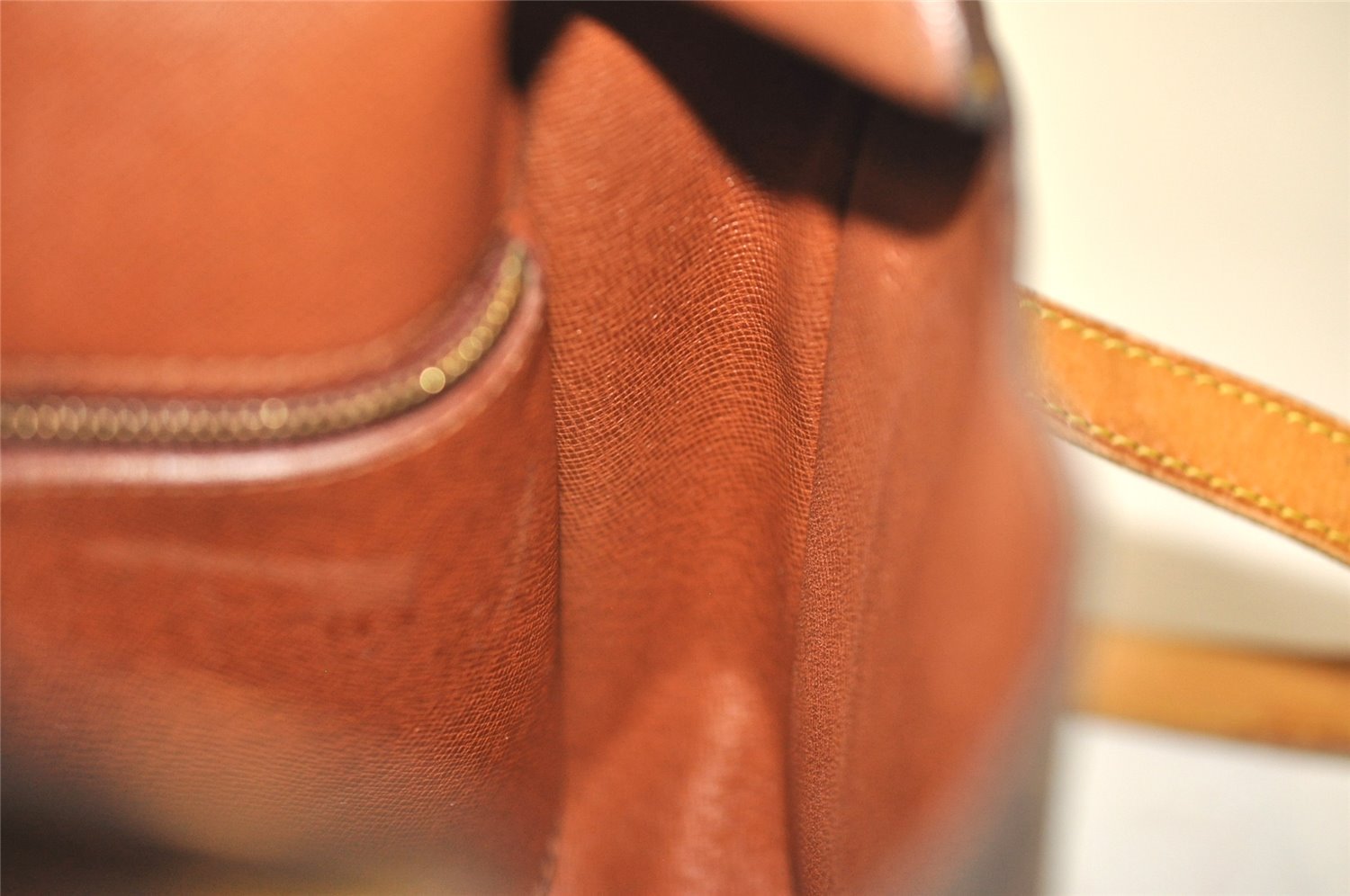 Authentic Louis Vuitton Monogram Saint Cloud GM M51242 Shoulder Cross Bag 0282J