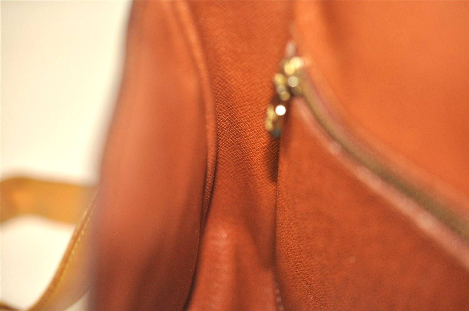 Authentic Louis Vuitton Monogram Saint Cloud GM M51242 Shoulder Cross Bag 0282J