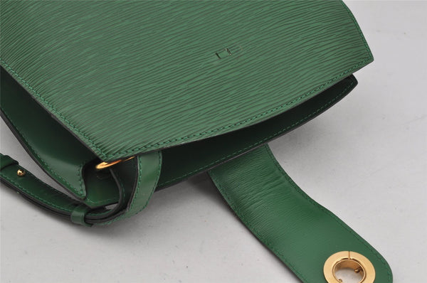 Authentic Louis Vuitton Epi Cluny Shoulder Bag Purse Green M52254 LV 0282K