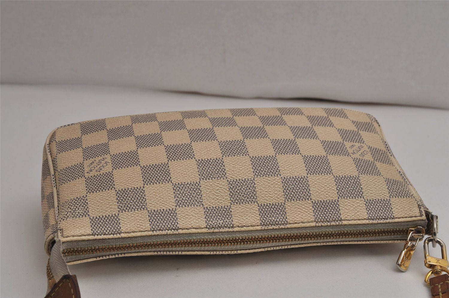 Authentic Louis Vuitton Damier Azur Pochette Accessoires Pouch N41207 LV 0283K