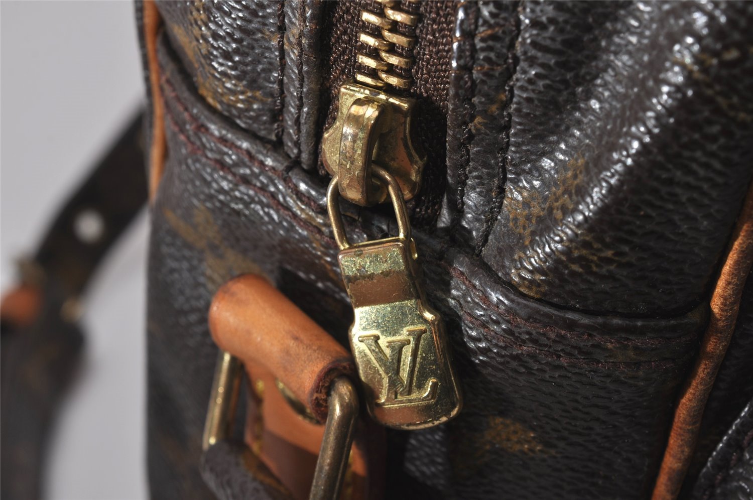 Authentic Louis Vuitton Monogram Nile Shoulder Cross Body Bag M45244 LV 0285J