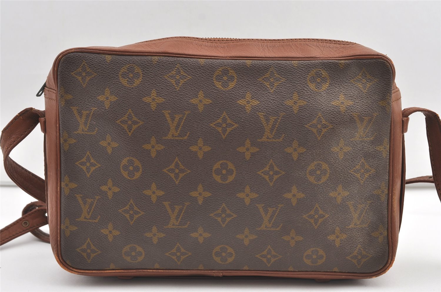 Authentic Louis Vuitton Monogram Sac Bandouliere 30 Shoulder Bag Old Model 0286K