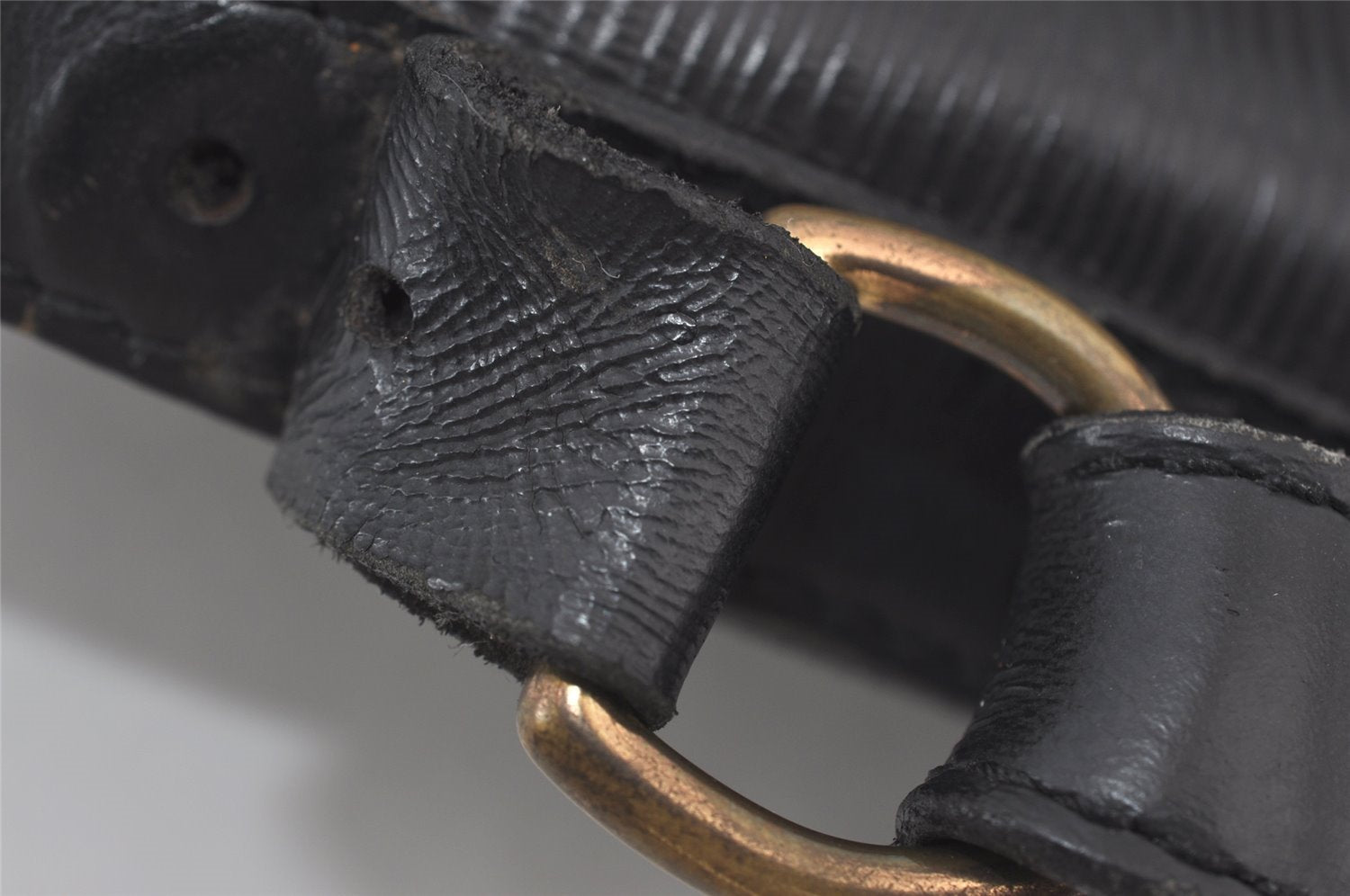 Authentic Louis Vuitton Epi Petit Noe Shoulder Drawstring Bag M59012 Black 0287J