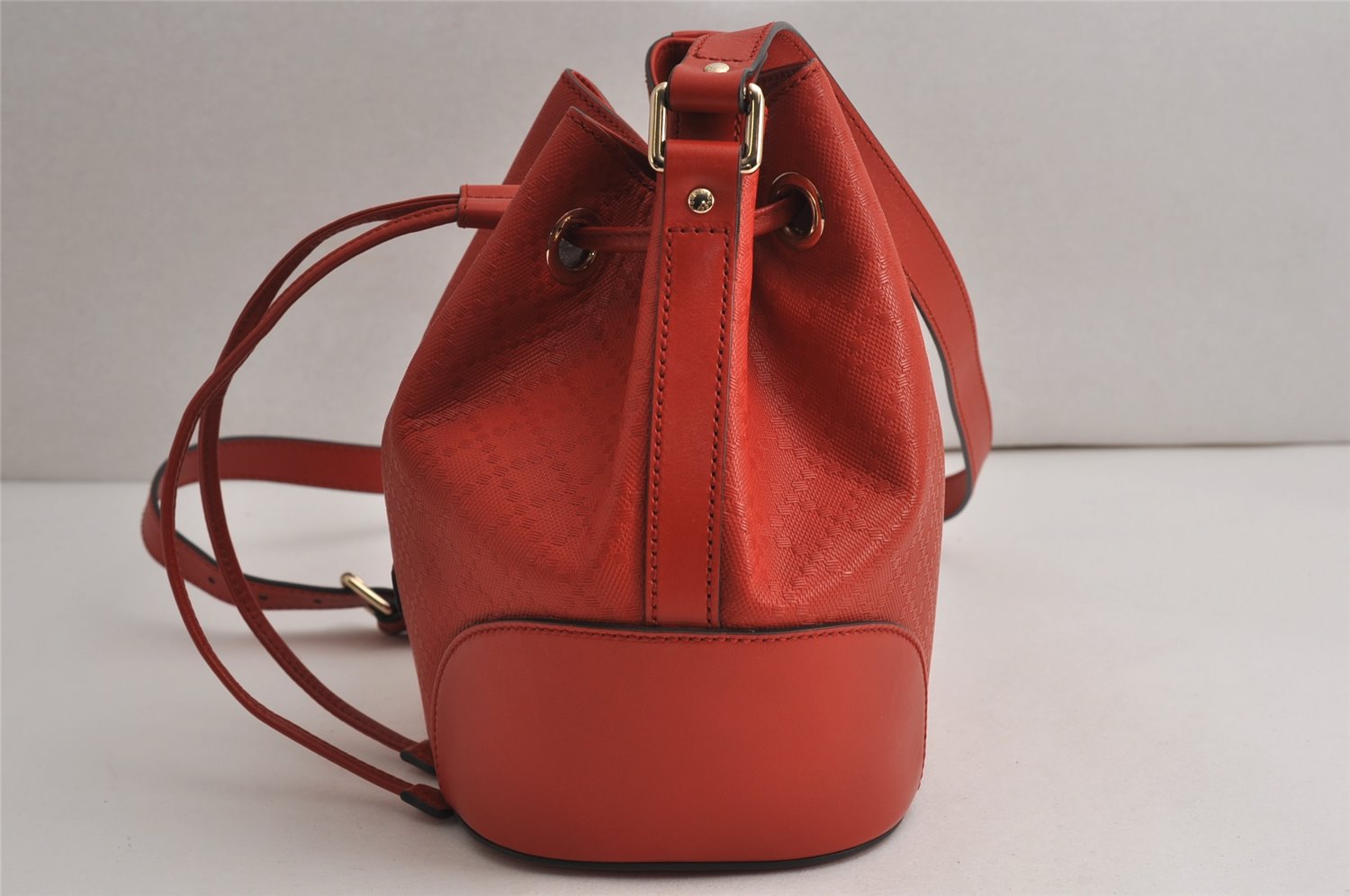 Authentic GUCCI Bright Diamante Shoulder Drawstring Bag Leather 354229 Red 0288K