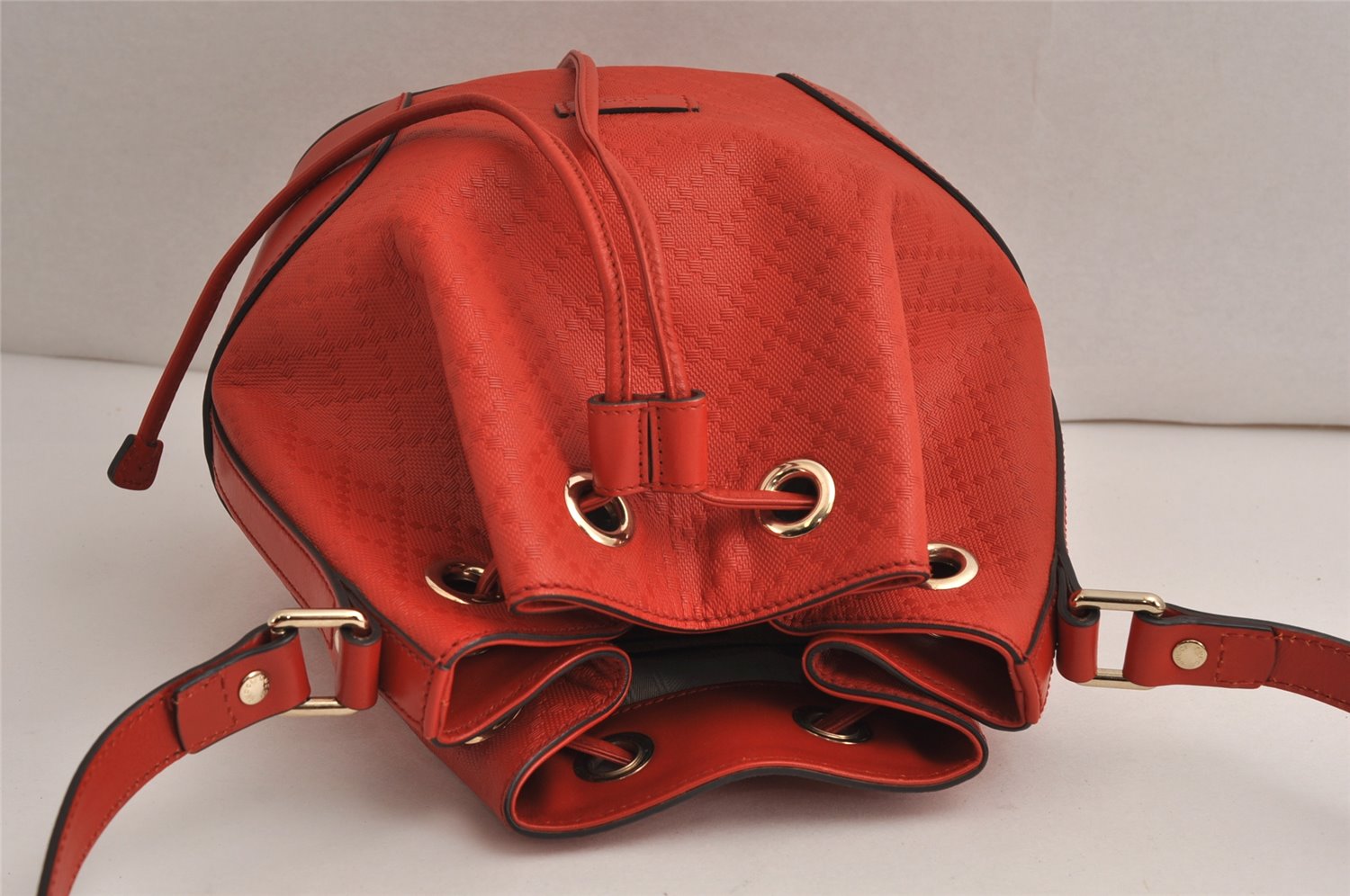 Authentic GUCCI Bright Diamante Shoulder Drawstring Bag Leather 354229 Red 0288K