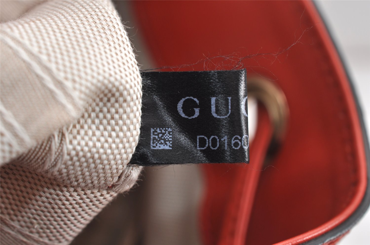 Authentic GUCCI Bright Diamante Shoulder Drawstring Bag Leather 354229 Red 0288K