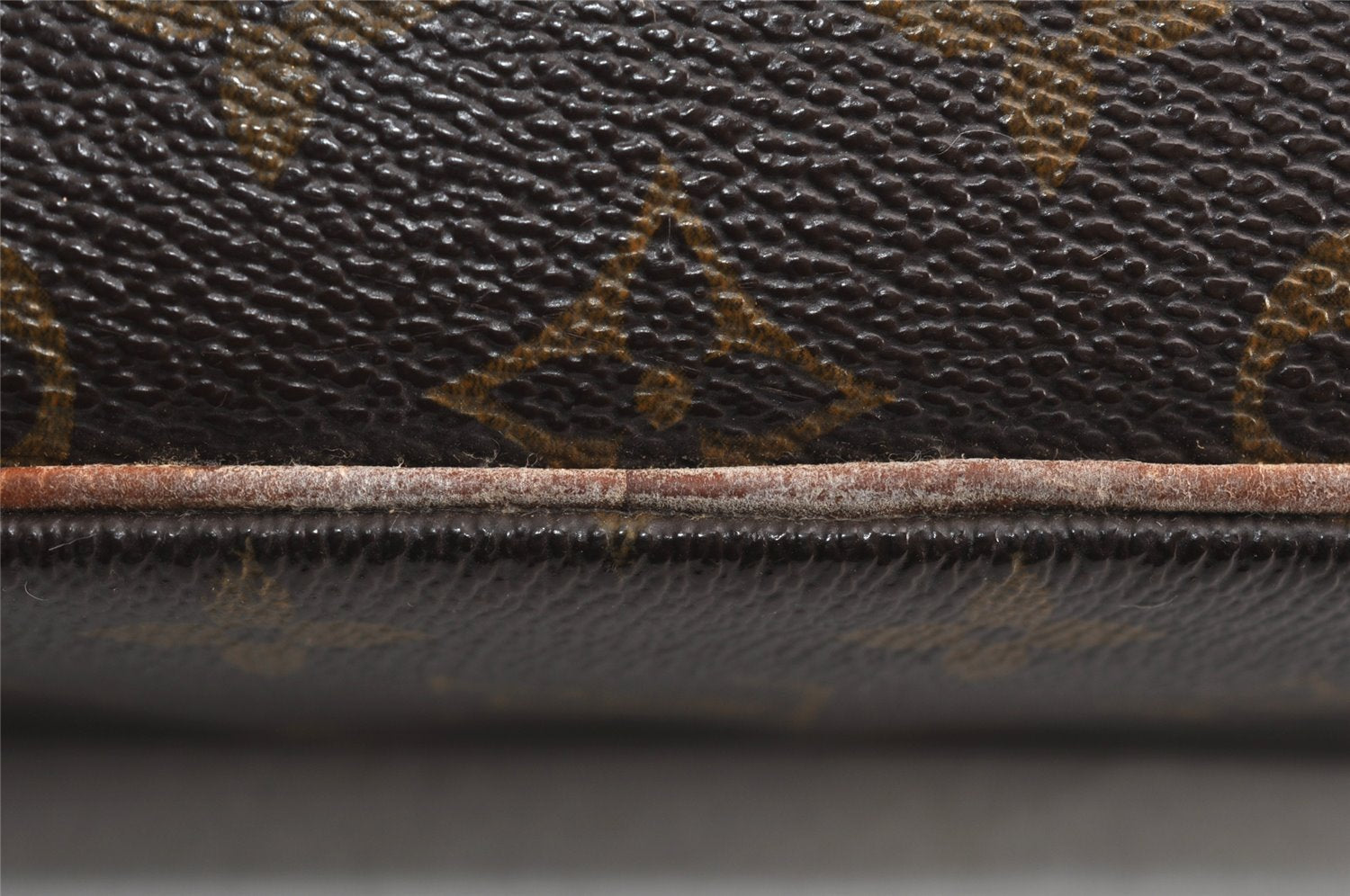 Authentic Louis Vuitton Monogram Compiegne 23 Clutch Hand Bag M51847 LV 0291K