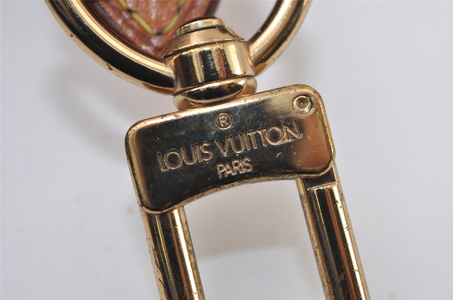 Authentic Louis Vuitton Leather Shoulder Strap Beige 41.3-47.8