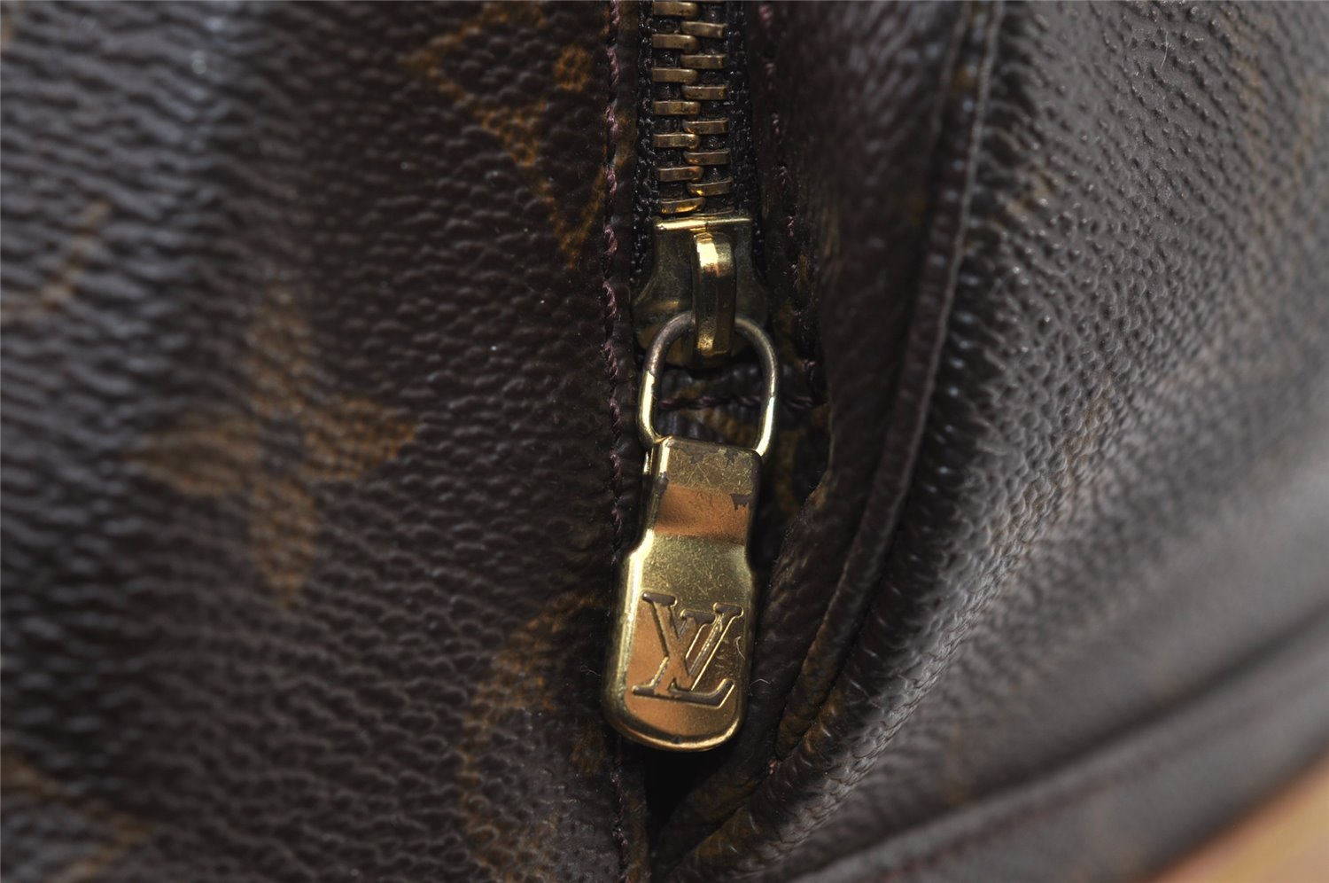 Authentic Louis Vuitton Monogram Montsouris MM Backpack M51136 LV 0295J