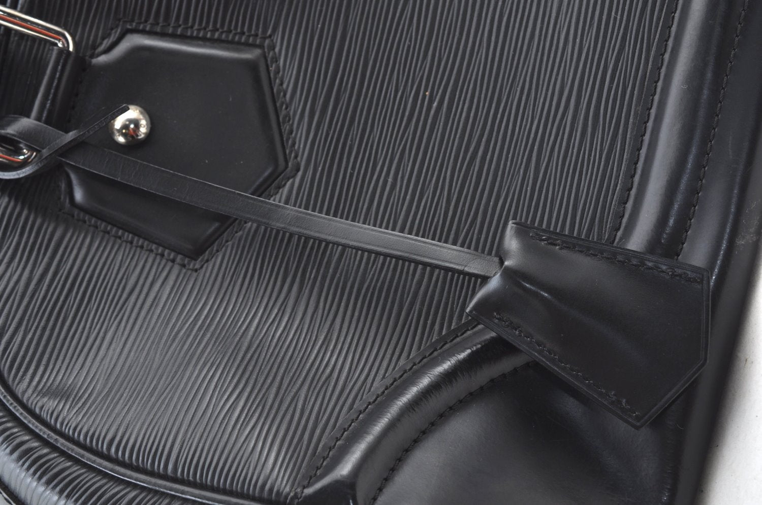 Authentic Louis Vuitton Epi Bowling Montaigne GM Hand Bag Black M59312 LV 0296I