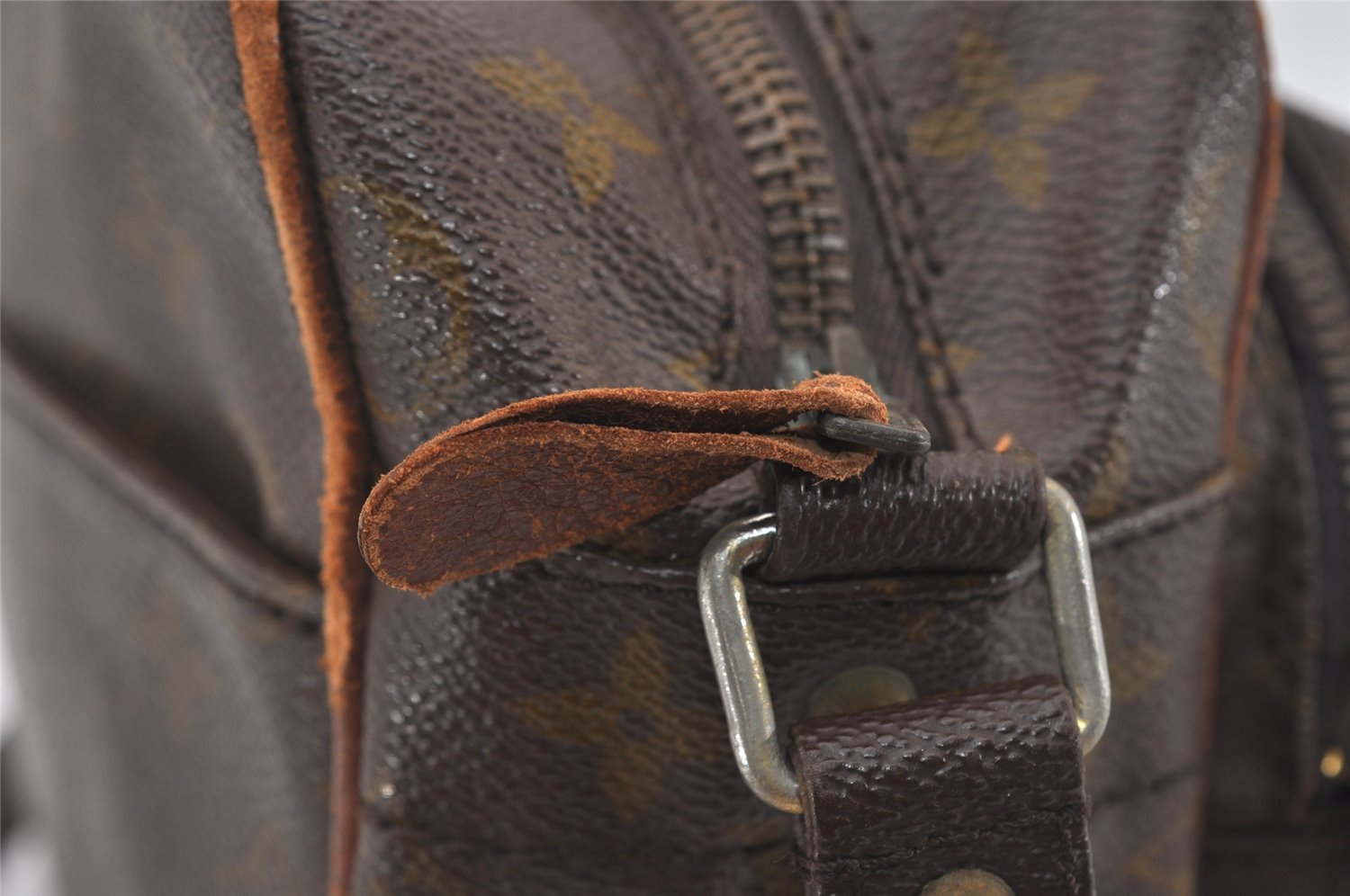 Authentic Louis Vuitton Monogram Nile Shoulder Cross Body Bag Old Model LV 0299J