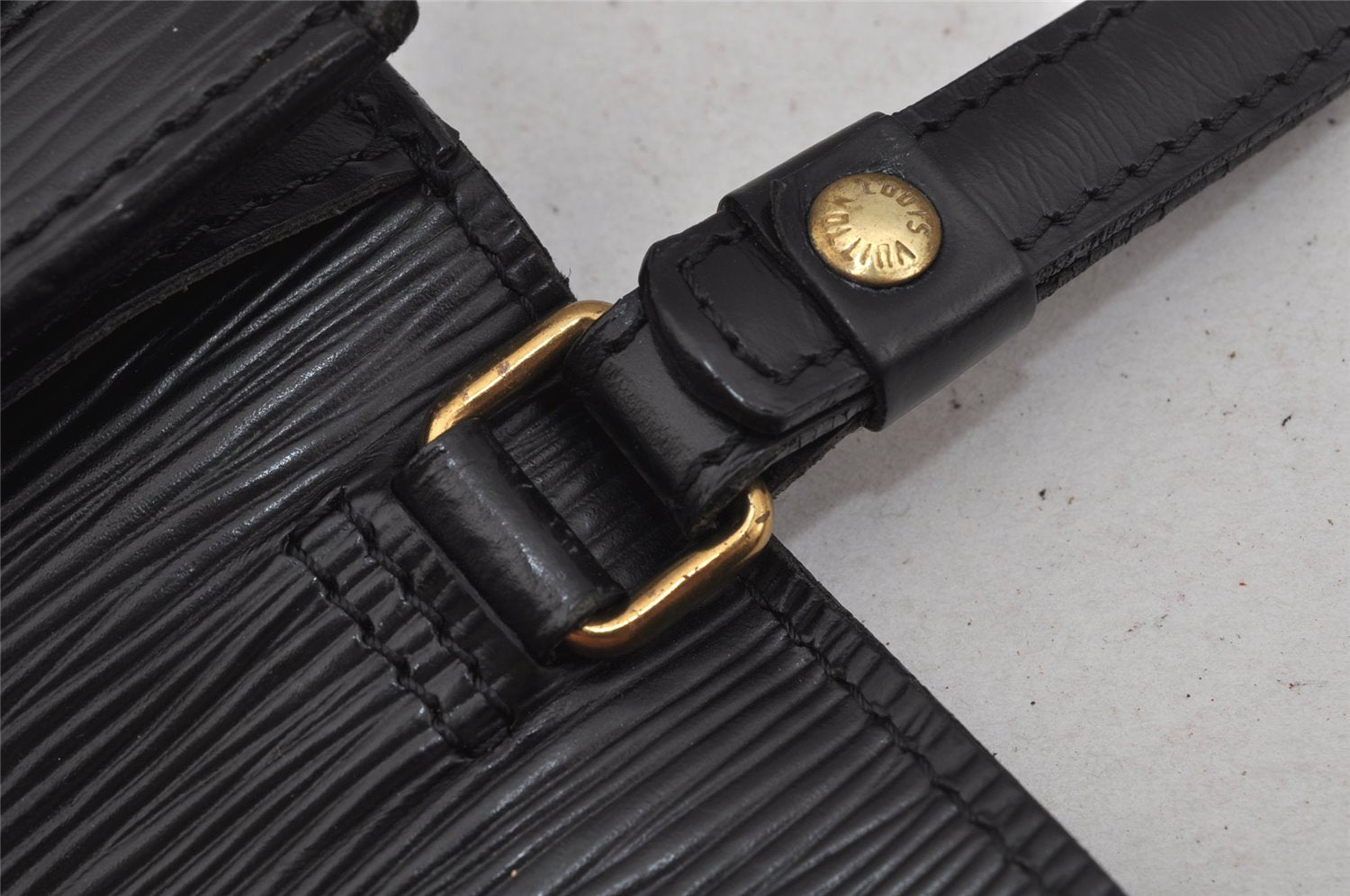 Authentic Louis Vuitton Epi Sellier Dragonne Clutch Bag Black M52612 LV 0301J