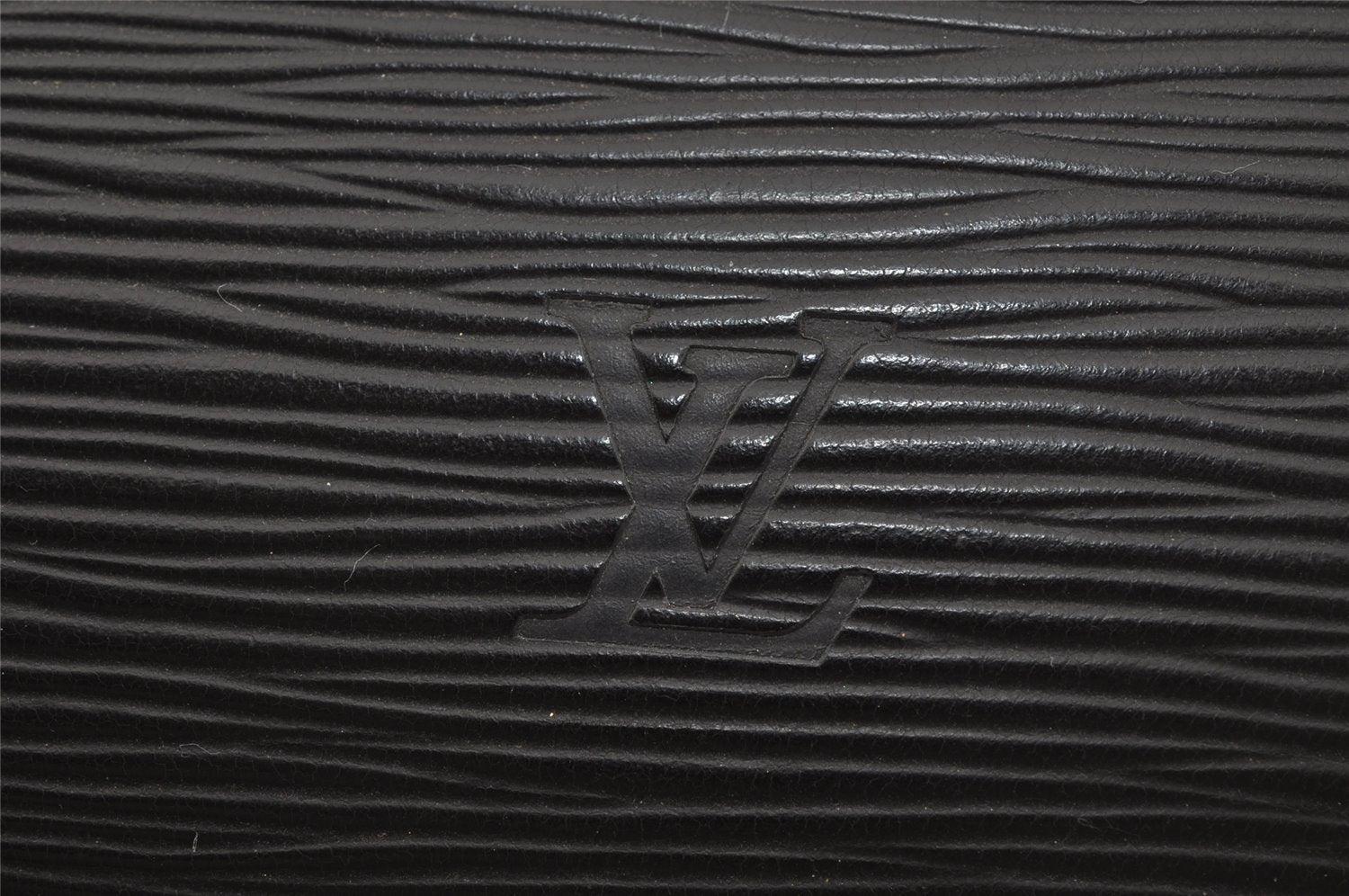 Authentic Louis Vuitton Epi Dauphine GM Pouch Clutch Bag Black M48432 Junk 0305J