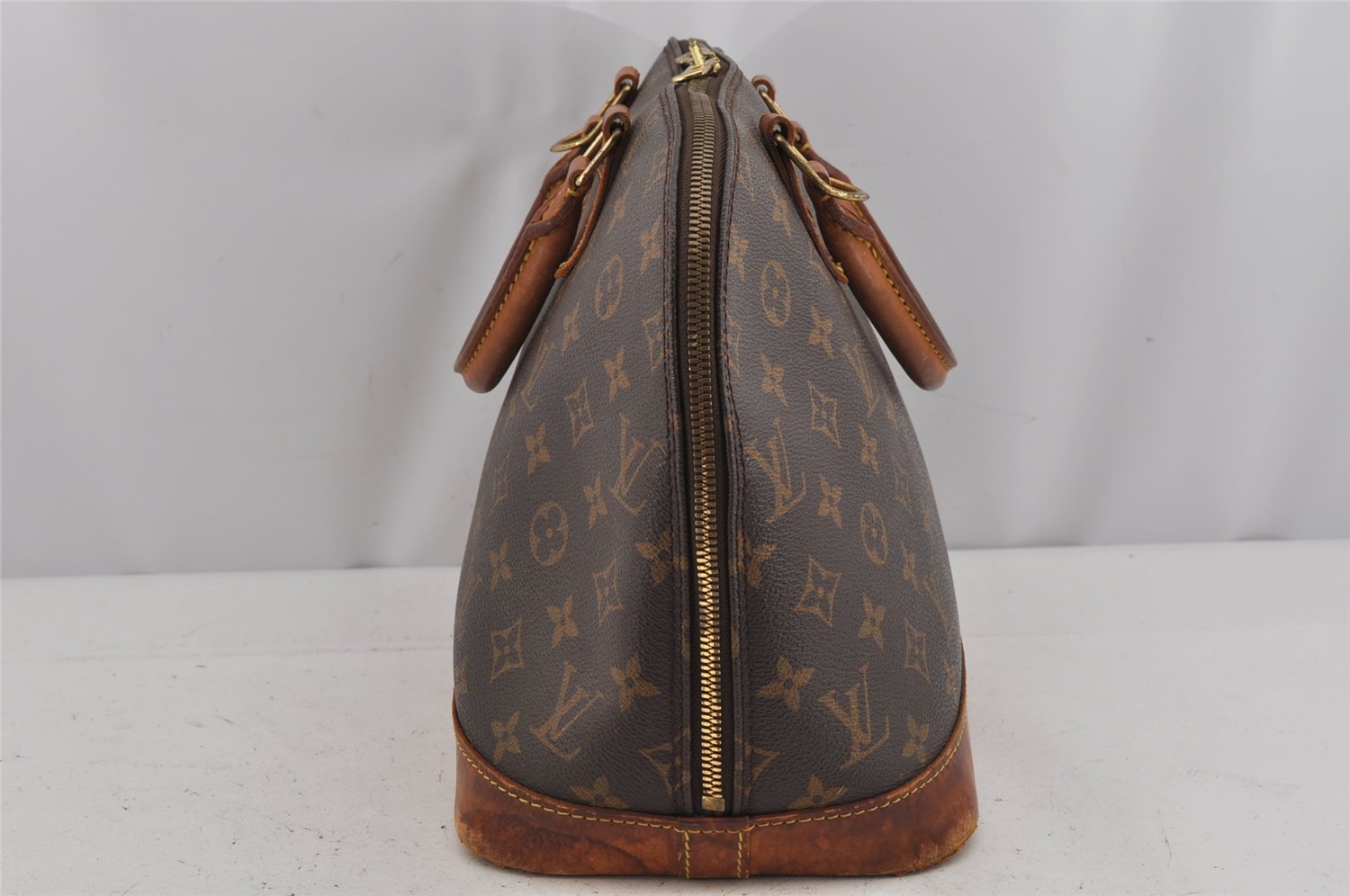 Authentic Louis Vuitton Monogram Alma Hand Bag Purse M51130 LV 0309K