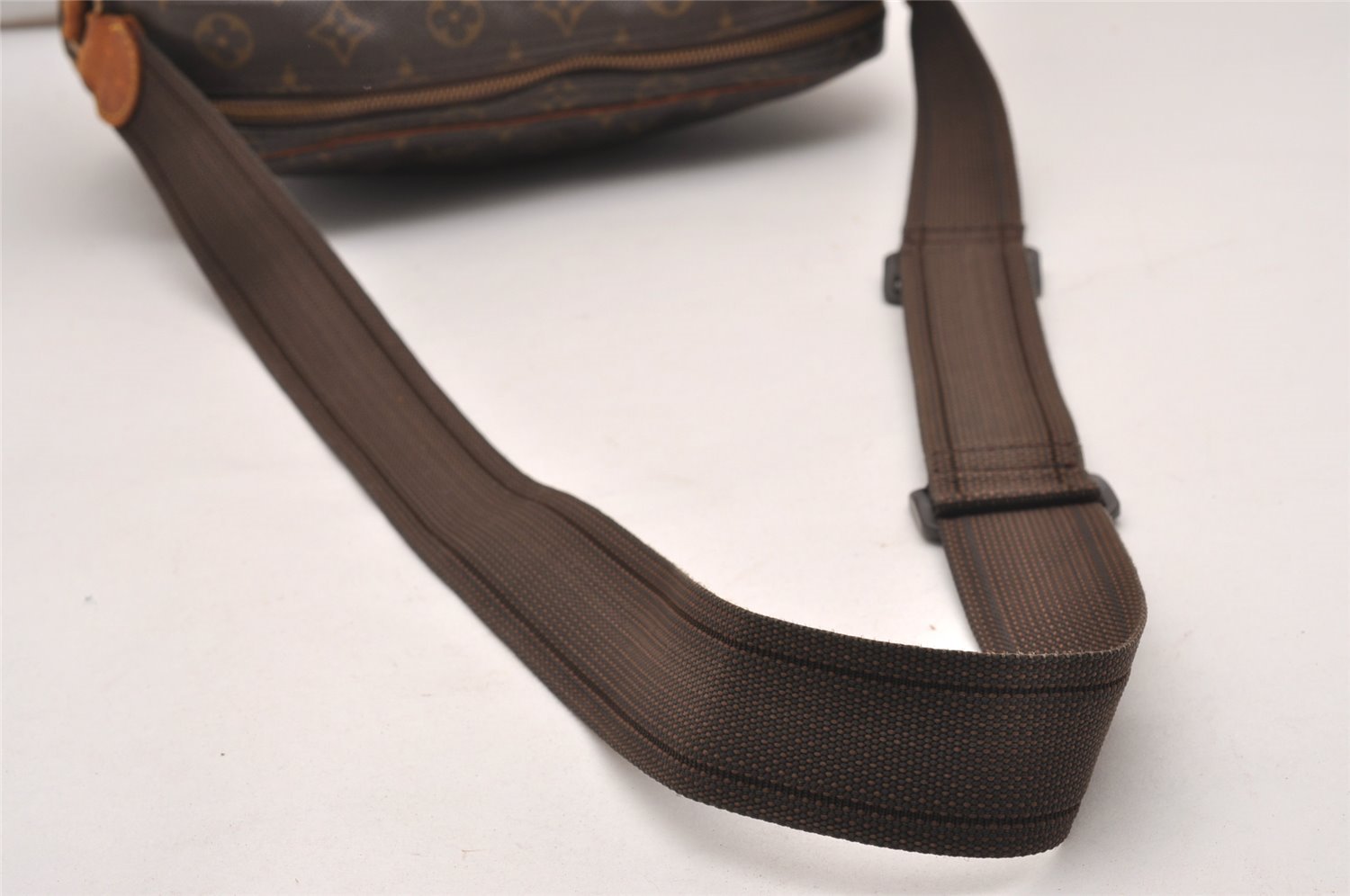 Authentic Louis Vuitton Monogram Reporter PM Shoulder Cross Bag M45254 LV 0311J