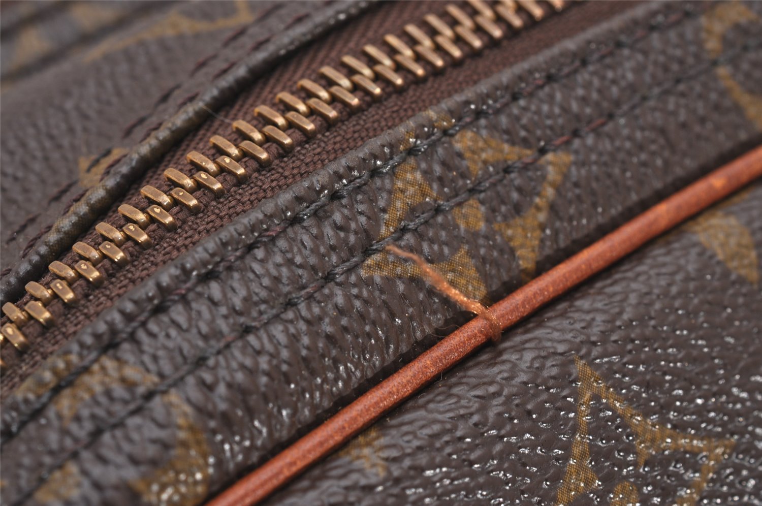 Authentic Louis Vuitton Monogram Reporter PM Shoulder Cross Bag M45254 LV 0311J