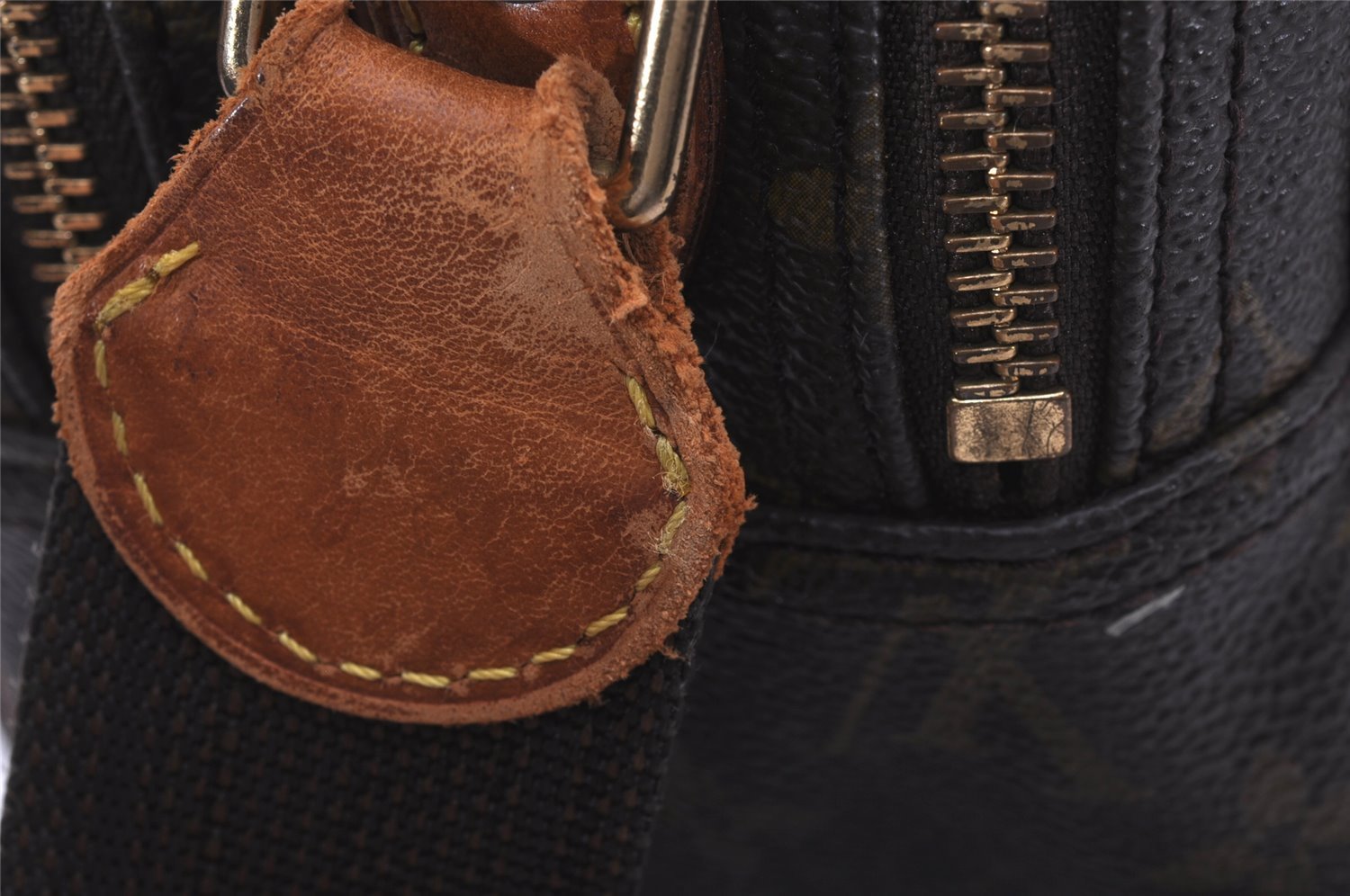 Authentic Louis Vuitton Monogram Reporter PM Shoulder Cross Bag M45254 LV 0311J